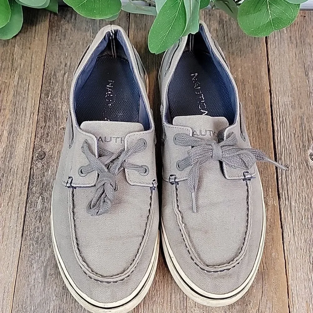 Nautica Galley Men's boat Shoes - Grey sneakers Size 8.5